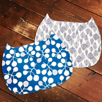 Hinagikuさんの猫形ランチョンマット