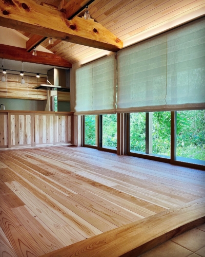 土間のある無垢の家　(山形市  T様邸)